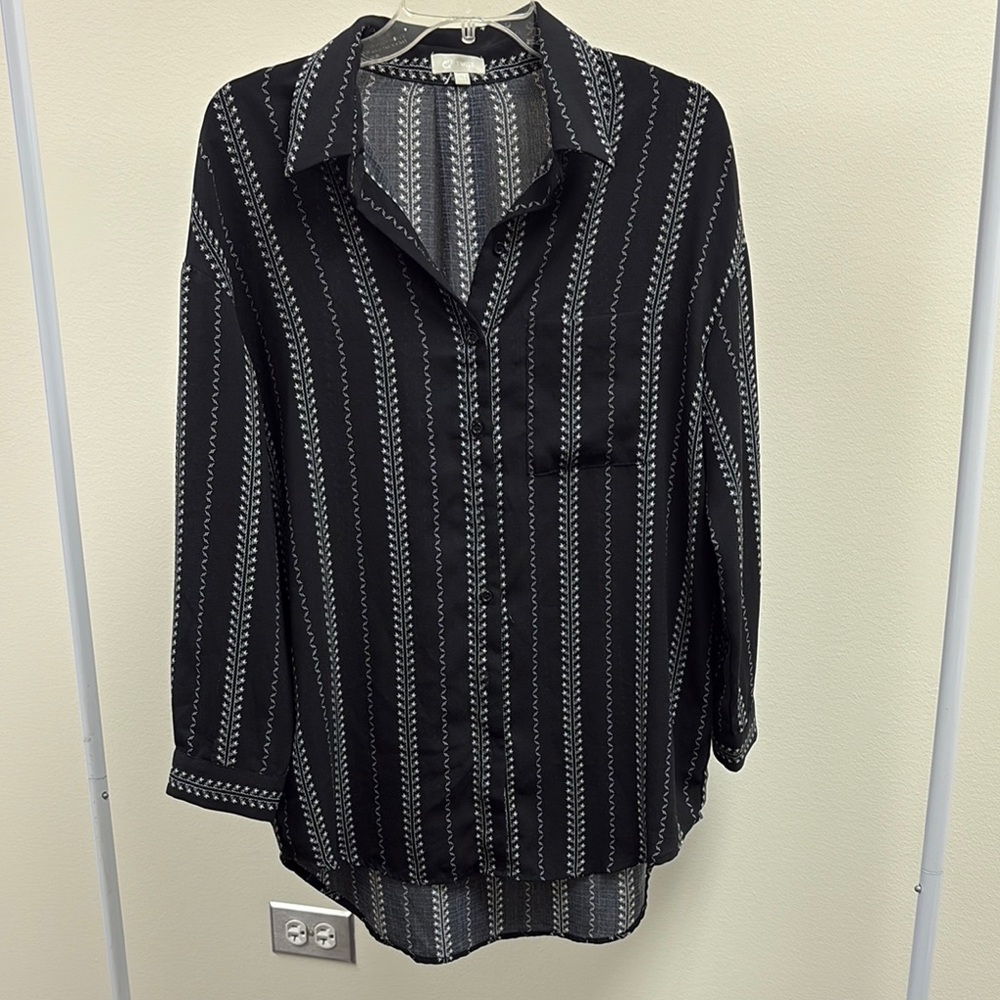 Twik Black and White Button Down Shirt 3/4 Sleeve Relaxed Fit